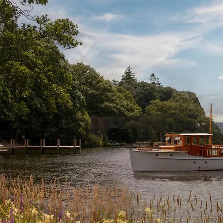 Отель Langdale Chase