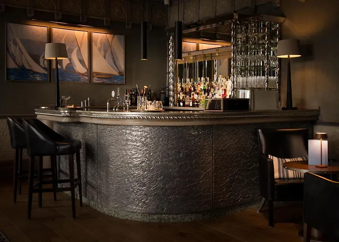 فندق لانغدالي تشيس 5*